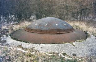 Ligne Maginot - ANZELING - A25 - (Ouvrage d'artillerie) - Bloc 2
Tourelle mitrailleuses
