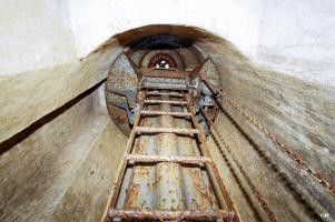 Ligne Maginot - ANZELING - A25 - (Ouvrage d'artillerie) - Bloc 4
La cloche LG