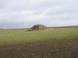 Ligne Maginot - BB23 - (Blockhaus pour canon) - Le blockhaus dans son environnement.