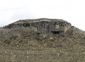 Ligne Maginot - BB23 - (Blockhaus pour canon) - Le blockhaus est en partie remblayé