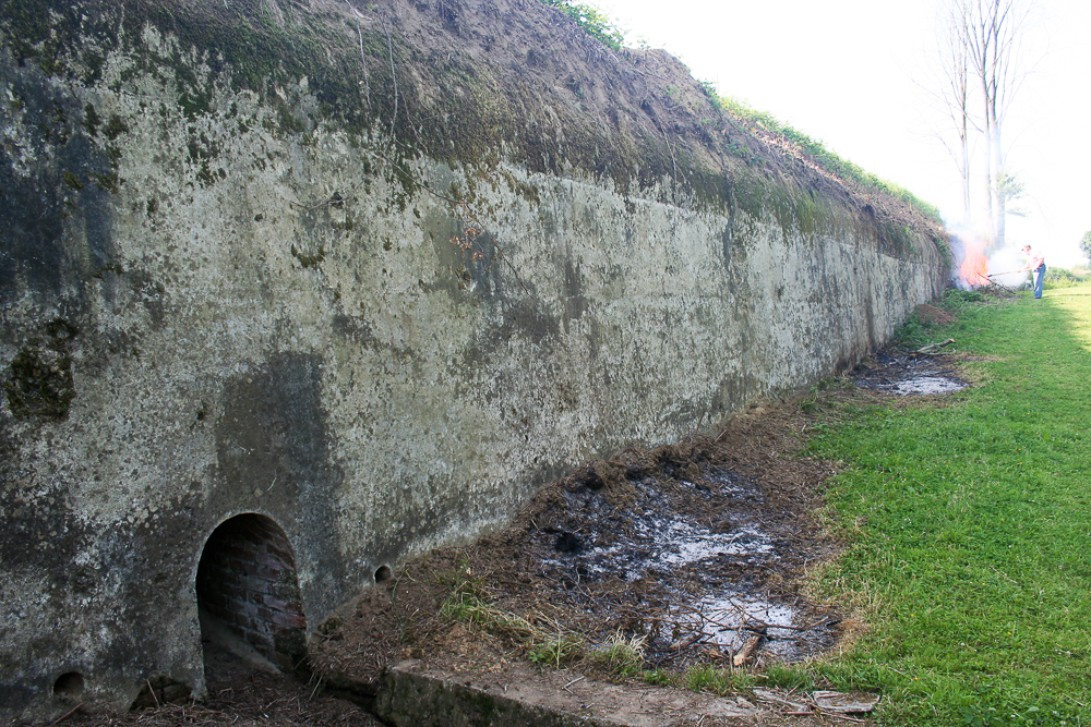 Ligne Maginot - LA SALMAGNE - (Ouvrage d'infanterie) - Anciens fossés de la partie Séré de Rivières