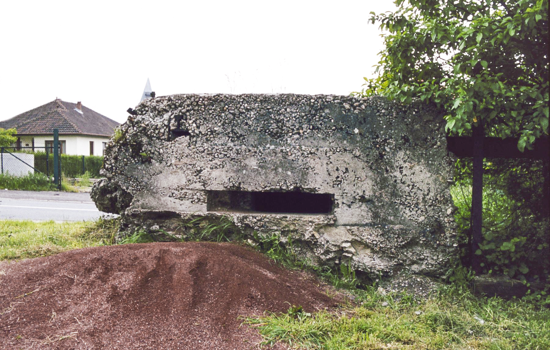 Ligne Maginot - TETING CALVAIRE - (Blockhaus pour arme infanterie) - Le blockhaus avant destruction