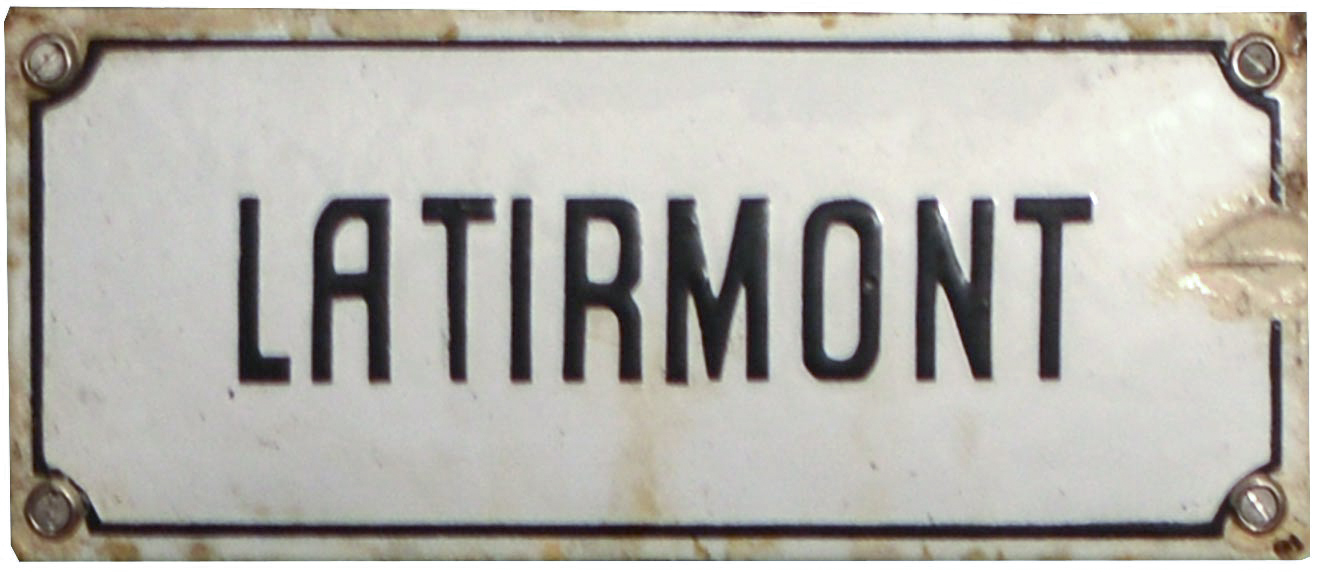Ligne Maginot - XIVRY CIRCOURT - (Infrastructures électriques) - Plaque émaillée
Départ 17,5 KV vers l'ouvrage de Latiremont
Noter l'orthographe erronée