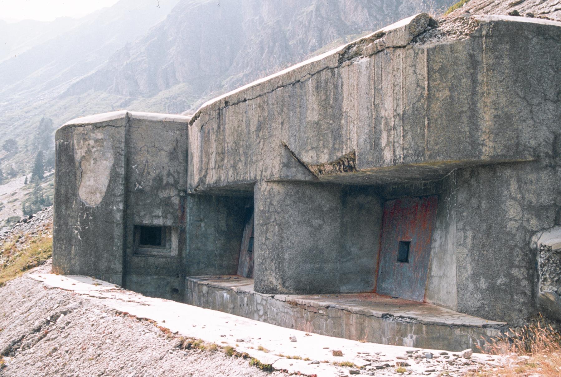 Ligne Maginot - LAVOIR - (Ouvrage d'artillerie) - Bloc 2