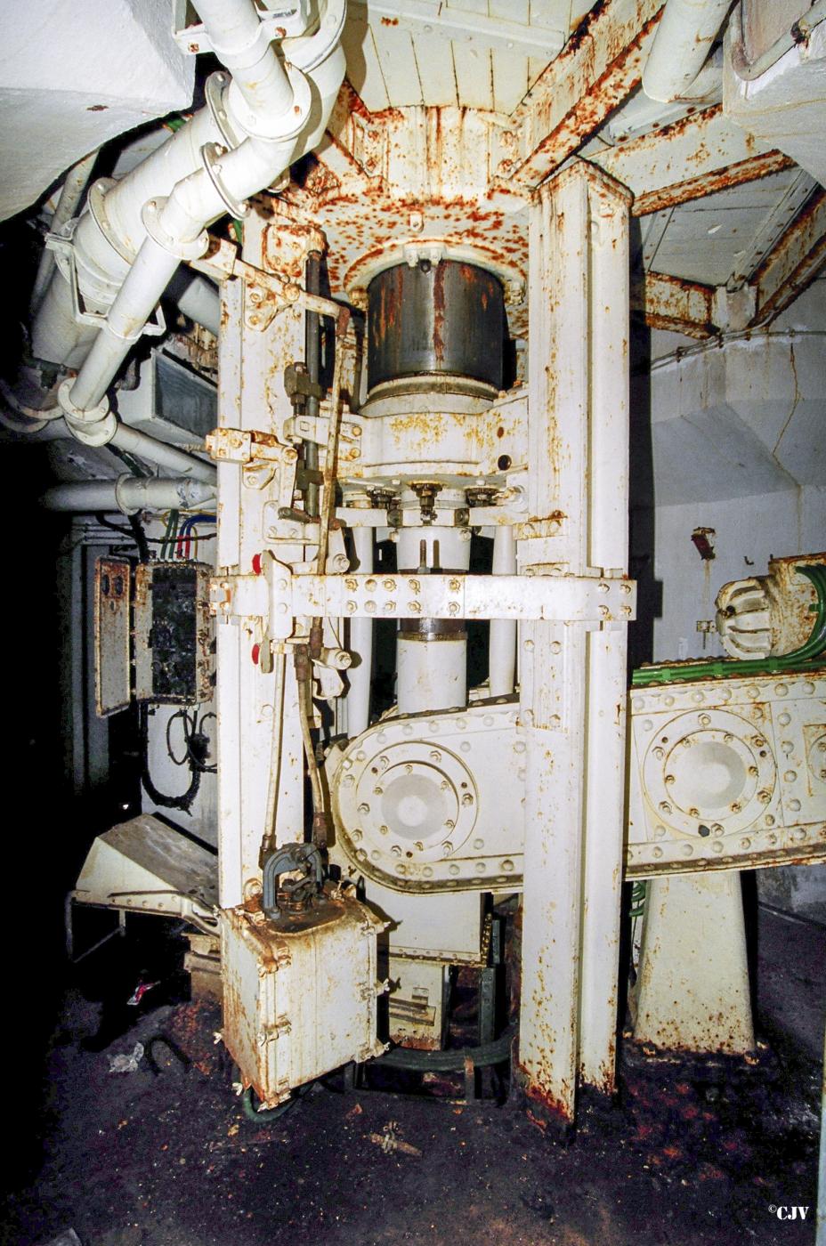 Ligne Maginot - ANZELING - A25 - (Ouvrage d'artillerie) - Bloc 2
Tourelle de mitrailleuses
