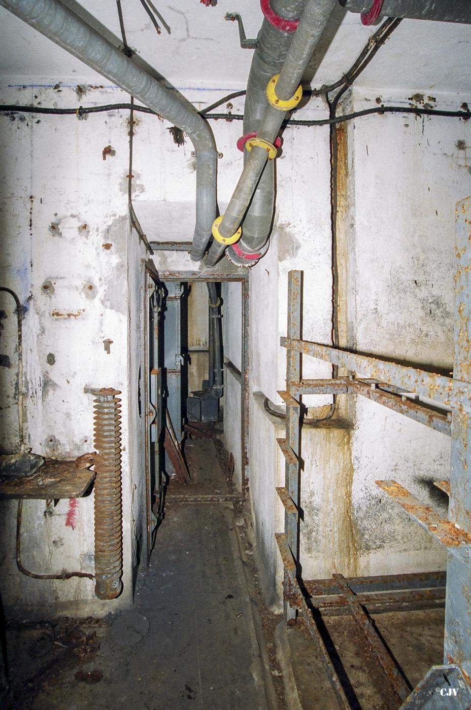 Ligne Maginot - ANZELING - A25 - (Ouvrage d'artillerie) - Bloc 2