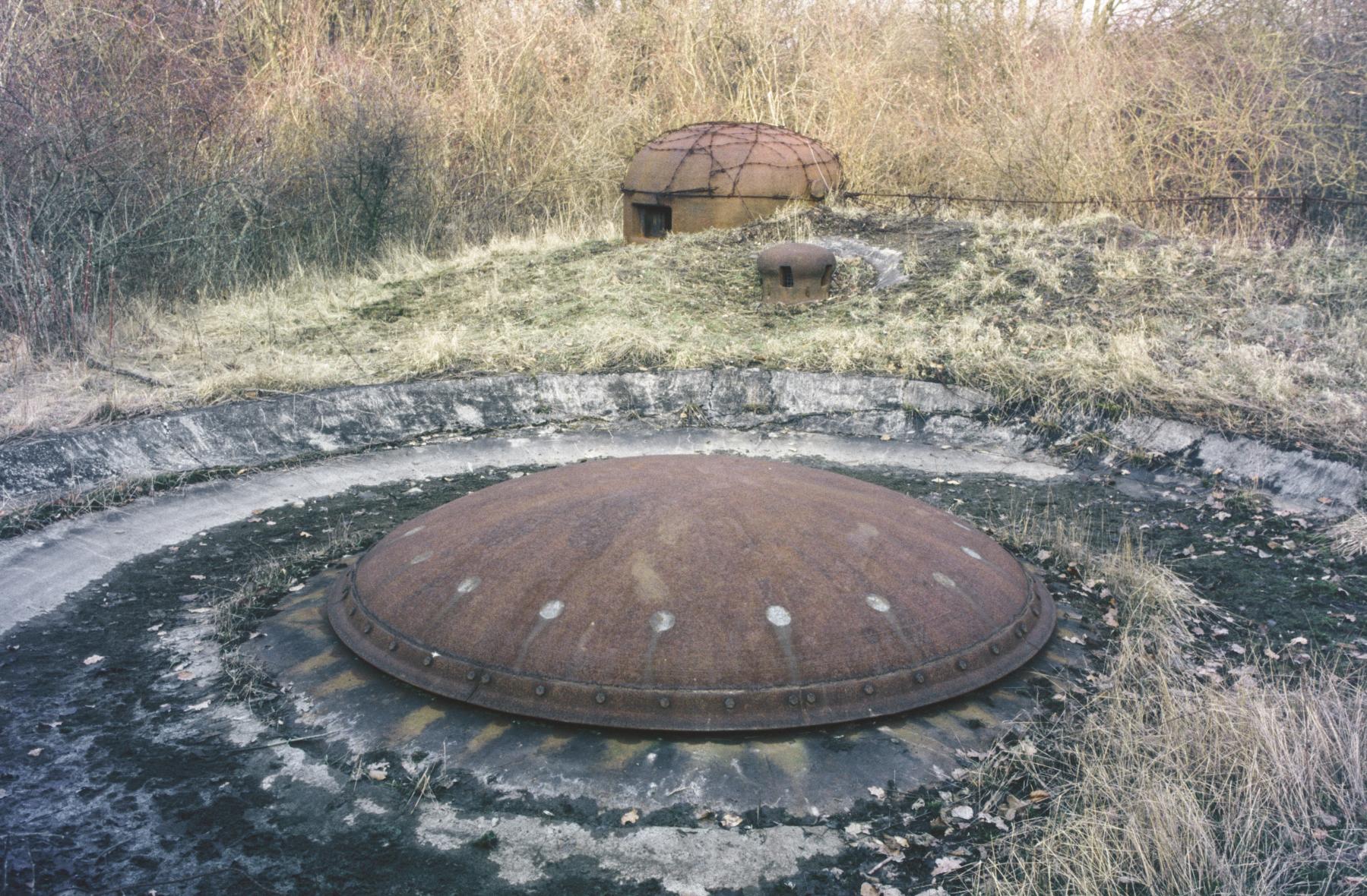 Ligne Maginot - ANZELING - A25 - (Ouvrage d'artillerie) - Bloc 3
Tourelle pour deux mortiers 81 mm