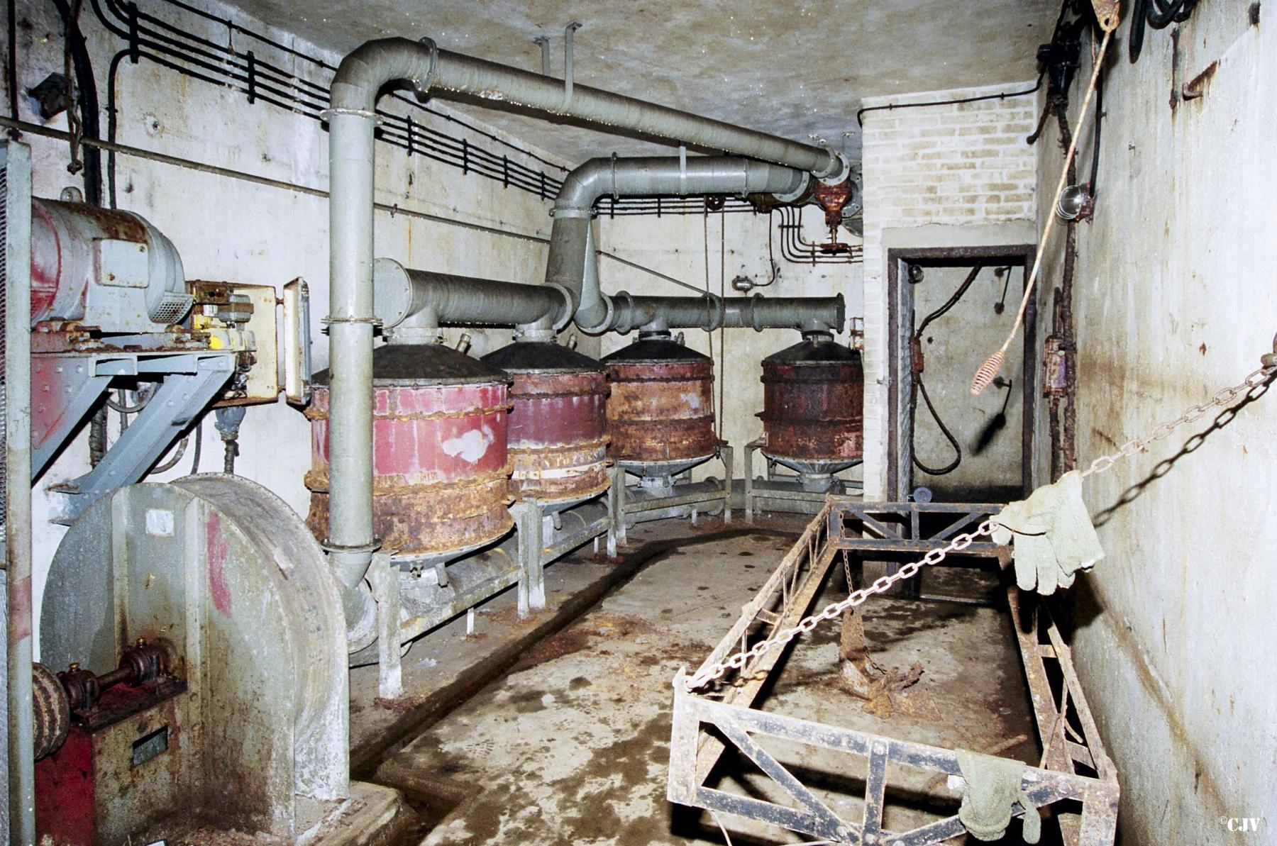 Ligne Maginot - ANZELING - A25 - (Ouvrage d'artillerie) - Bloc 4
Salle des filtres