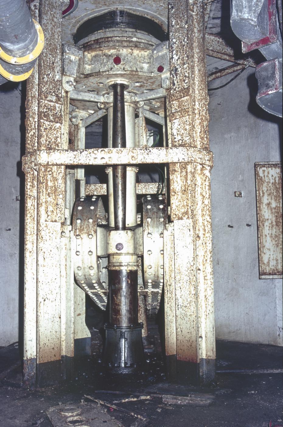 Ligne Maginot - ANZELING - A25 - (Ouvrage d'artillerie) - Bloc 5
Étage inférieur de la tourelle