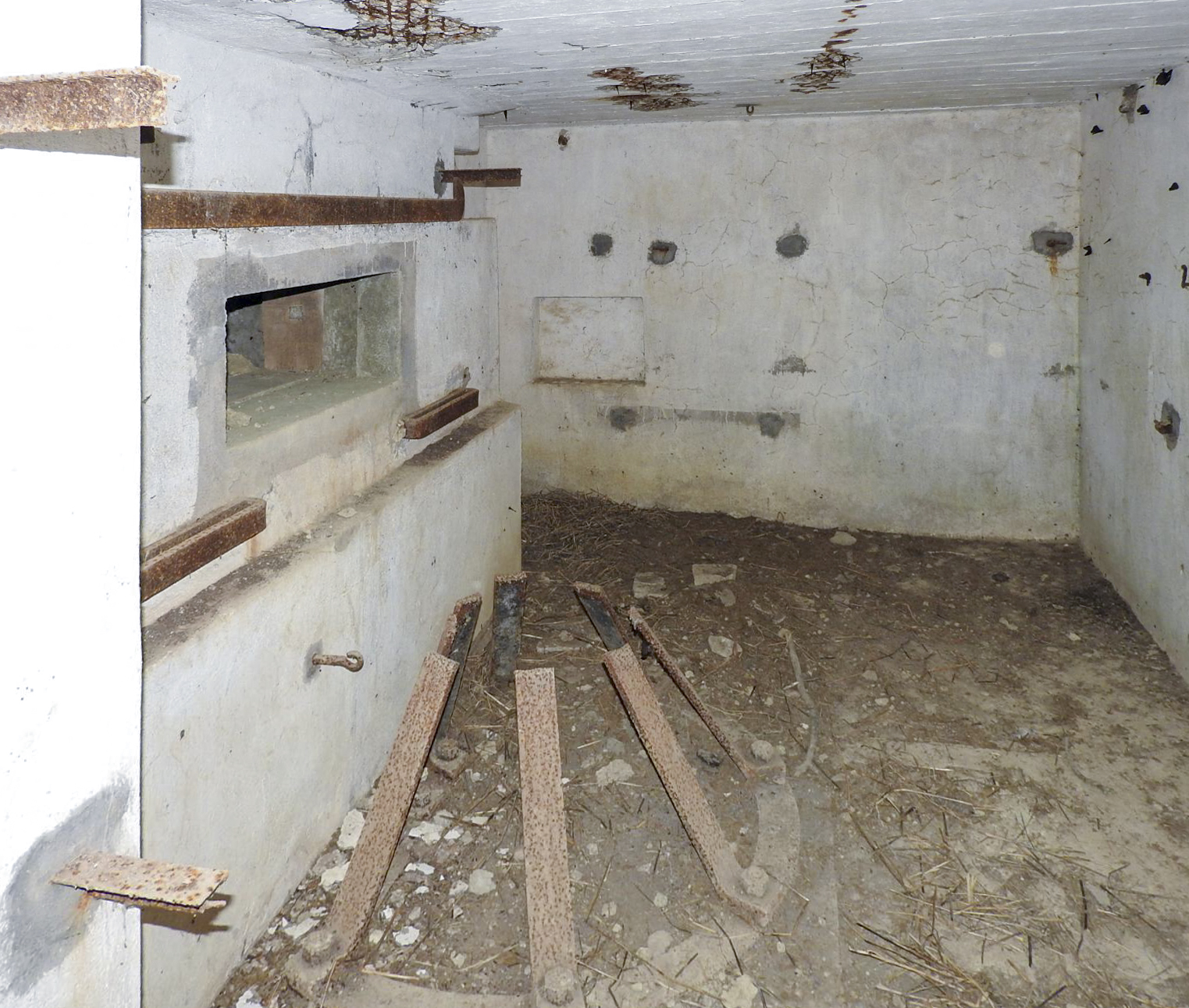 Ligne Maginot - BB23 - (Blockhaus pour canon) - La chambre de tir du canon.