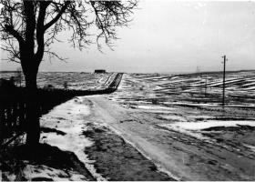 Ligne Maginot - MC35B - MC13 - (Casemate d'infanterie - double) - Vue de la casemate et du réseau de rails AC
La légende indique 'Casemate Fraysse' du nom de son commandant