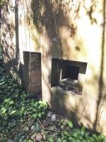 Ligne Maginot - MITTLERE AU OUEST - (Blockhaus pour arme infanterie) - La porte d'entrée avec un créneau.