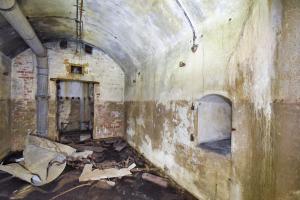 Ligne Maginot - FORT JEANNE D'ARC (3° ARMEE) - (PC de Région Fortifiée) - Batterie gauche pour canons de 10 cm