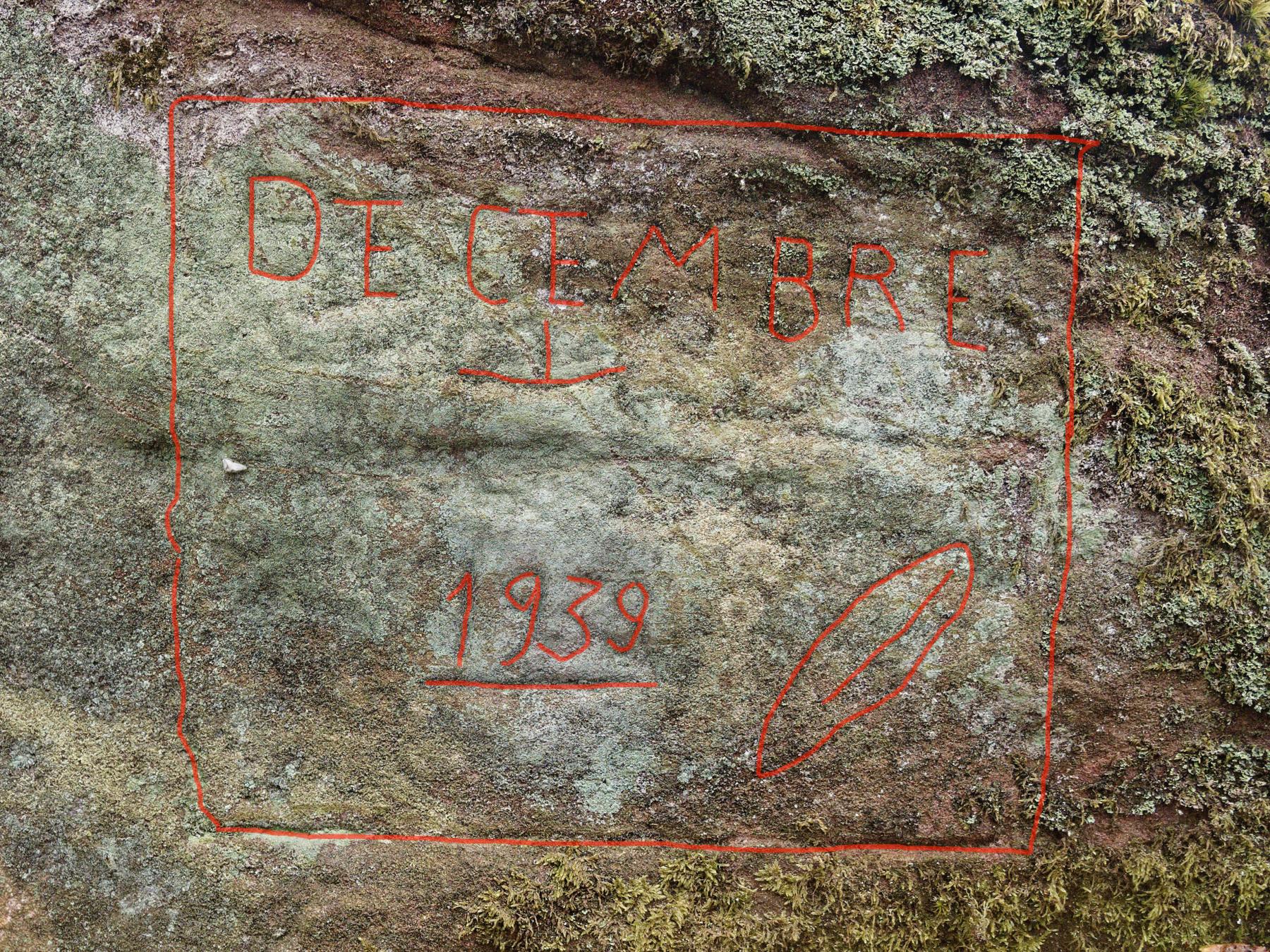 Ligne Maginot - OBSERVATOIRE - MAIMONT - (Observatoire d'artillerie) - Gravure dans le grès (tracé en rouge)