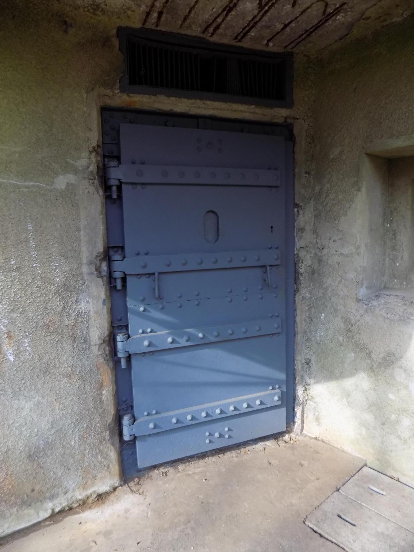 Ligne Maginot - KINDELBERG (QUARTIER CAMP - III/37° RIF) - (Abri) - Porte du coffre Est - JL