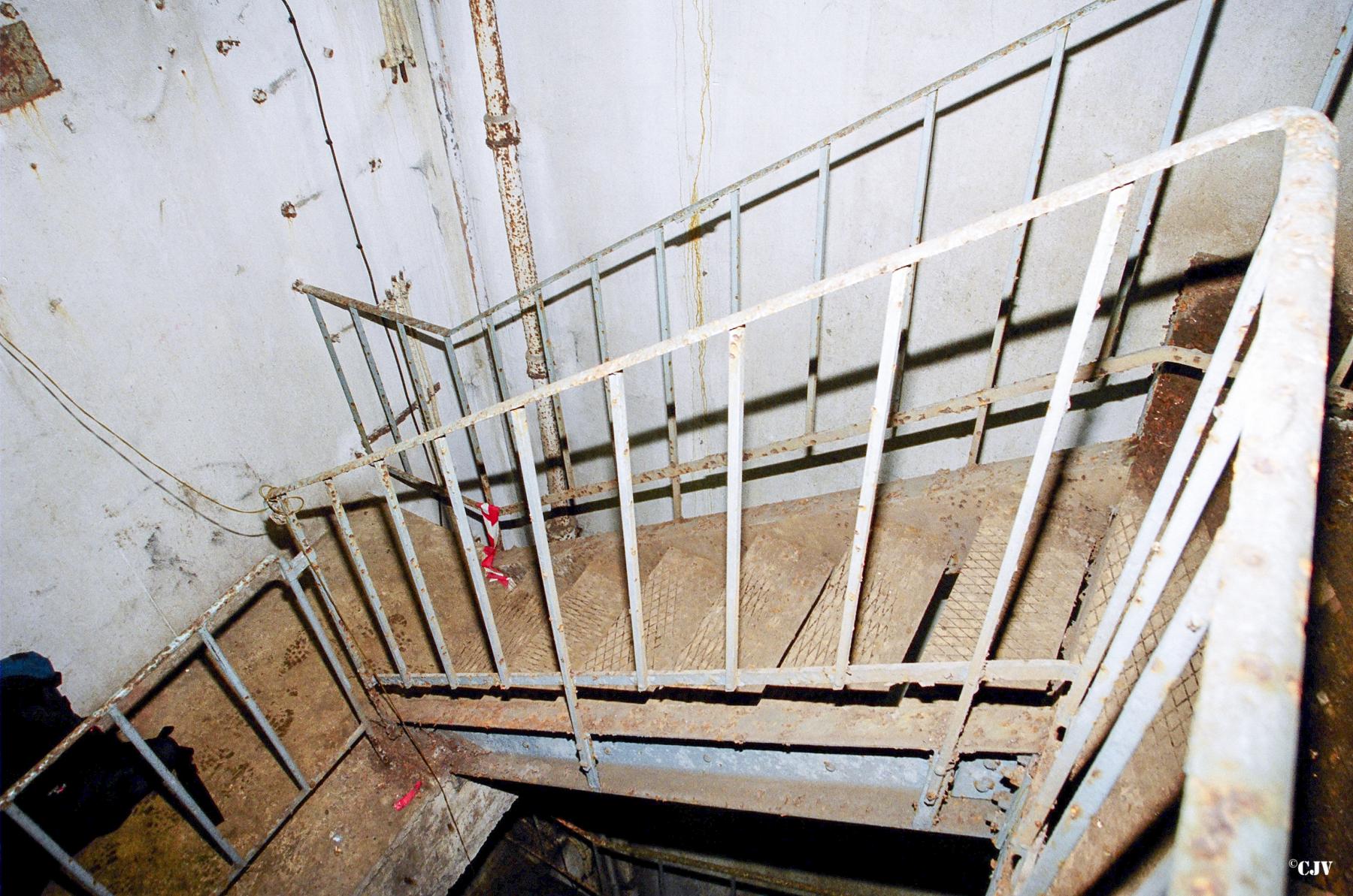 Ligne Maginot - ANZELING - A25 - (Ouvrage d'artillerie) - Bloc 9
Le partie amovible de l'escalier