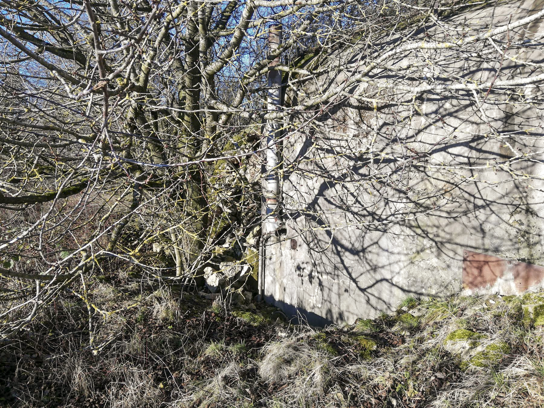 Ligne Maginot - DENTING - A28 - (Ouvrage d'infanterie) - Bloc 2
Autre vue de la façade.