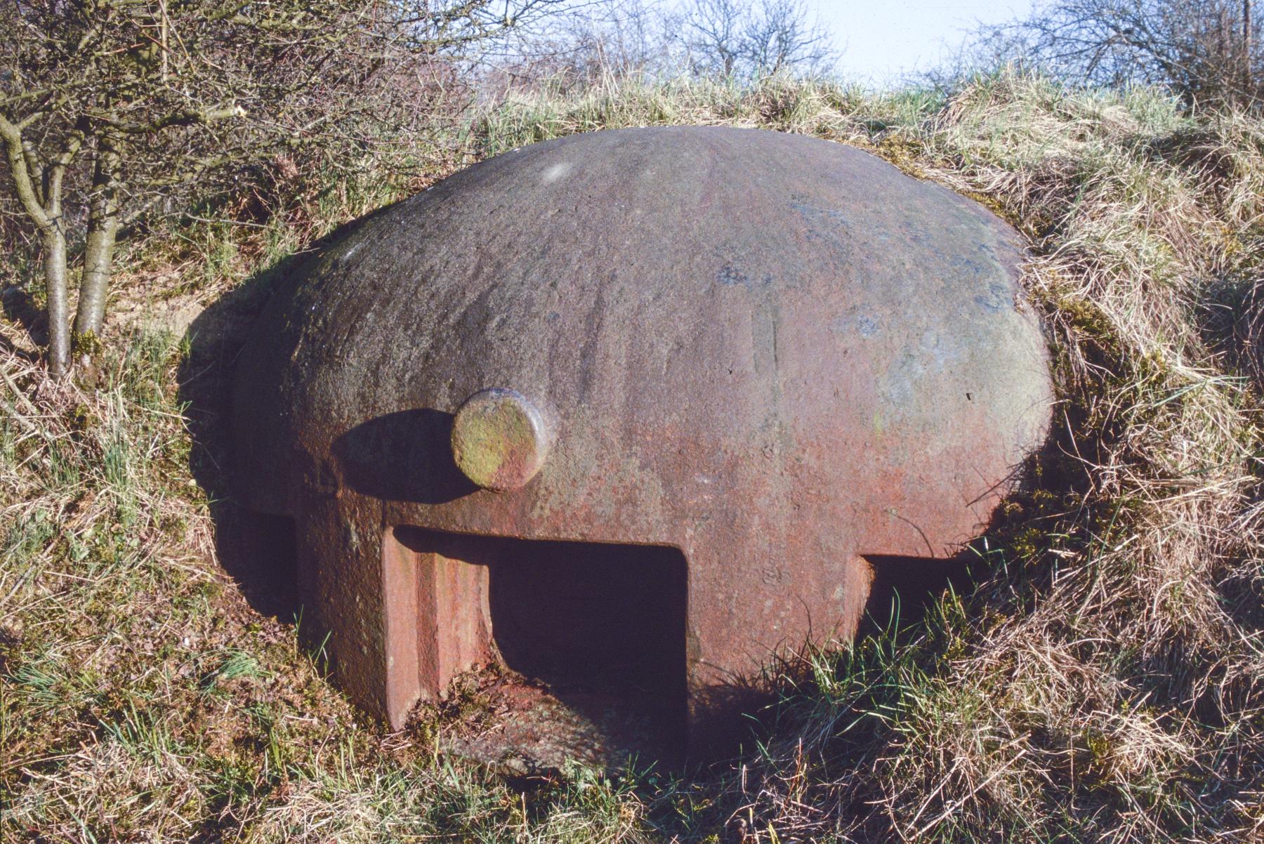 Ligne Maginot - DENTING - A28 - (Ouvrage d'infanterie) - Bloc 1
Cloche JM - MANSUY Michel