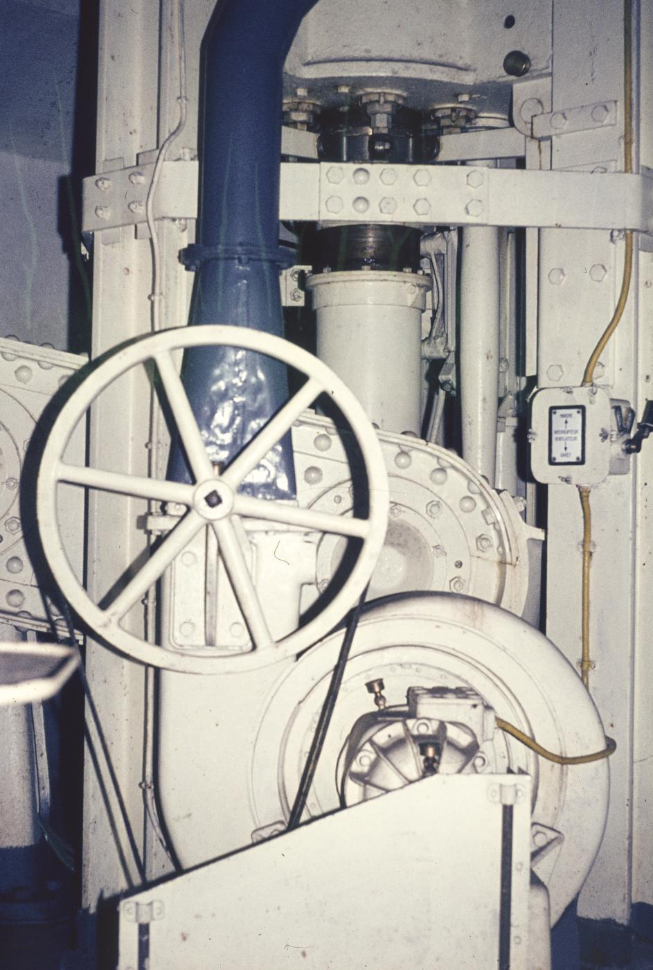 Ligne Maginot - DENTING - A28 - (Ouvrage d'infanterie) - Bloc 3
Tourelle de mitrailleuses
Etage inférieur - MANSUY Michel