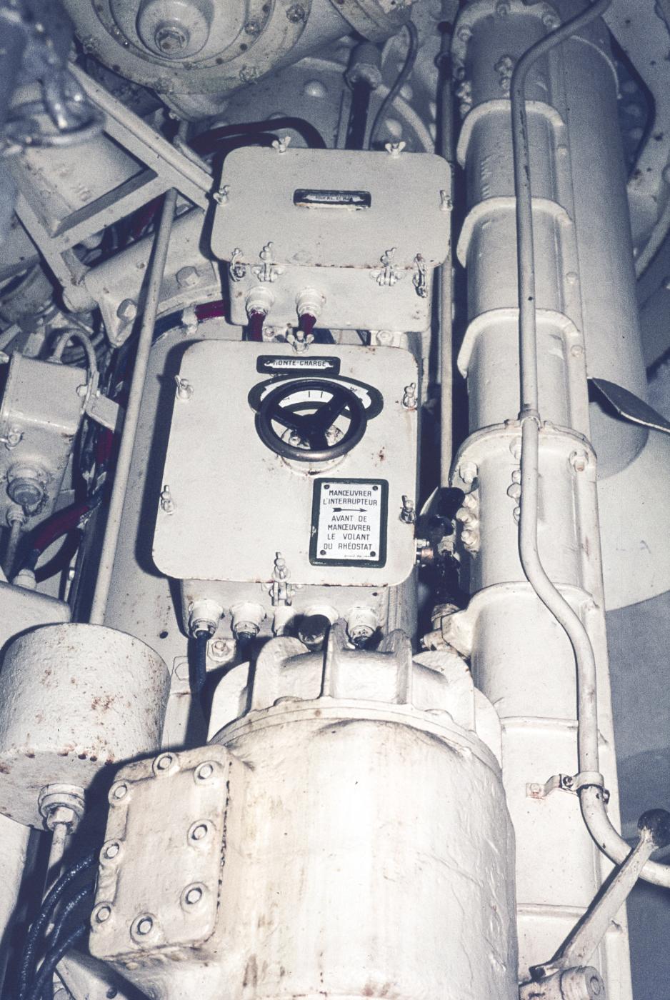 Ligne Maginot - DENTING - A28 - (Ouvrage d'infanterie) - Bloc 3
Tourelle de mitrailleuses - MANSUY Michel