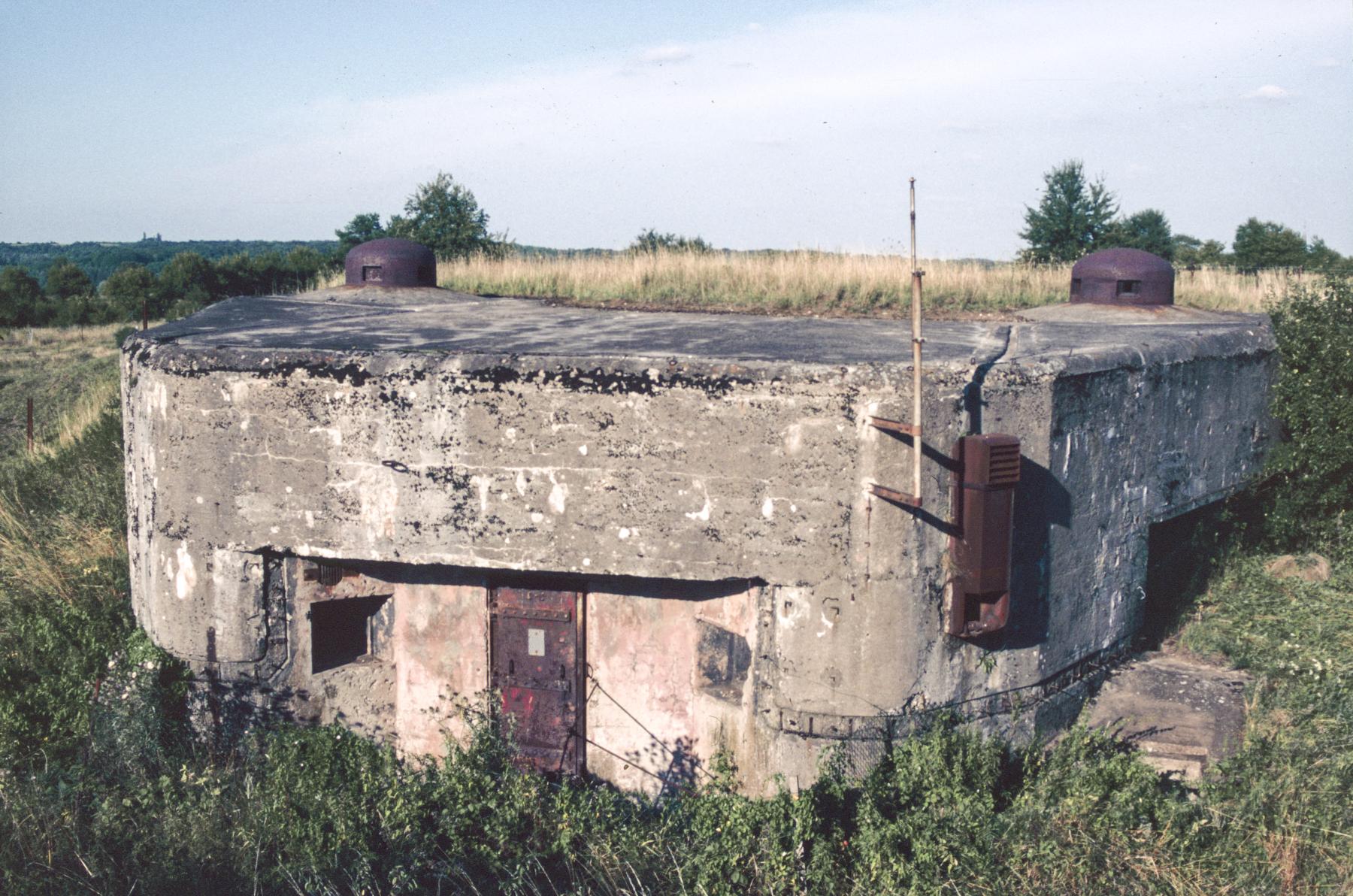 Ligne Maginot - MENSKIRCH - C57 - (Casemate d'infanterie - double) -  - MANSUY Michel