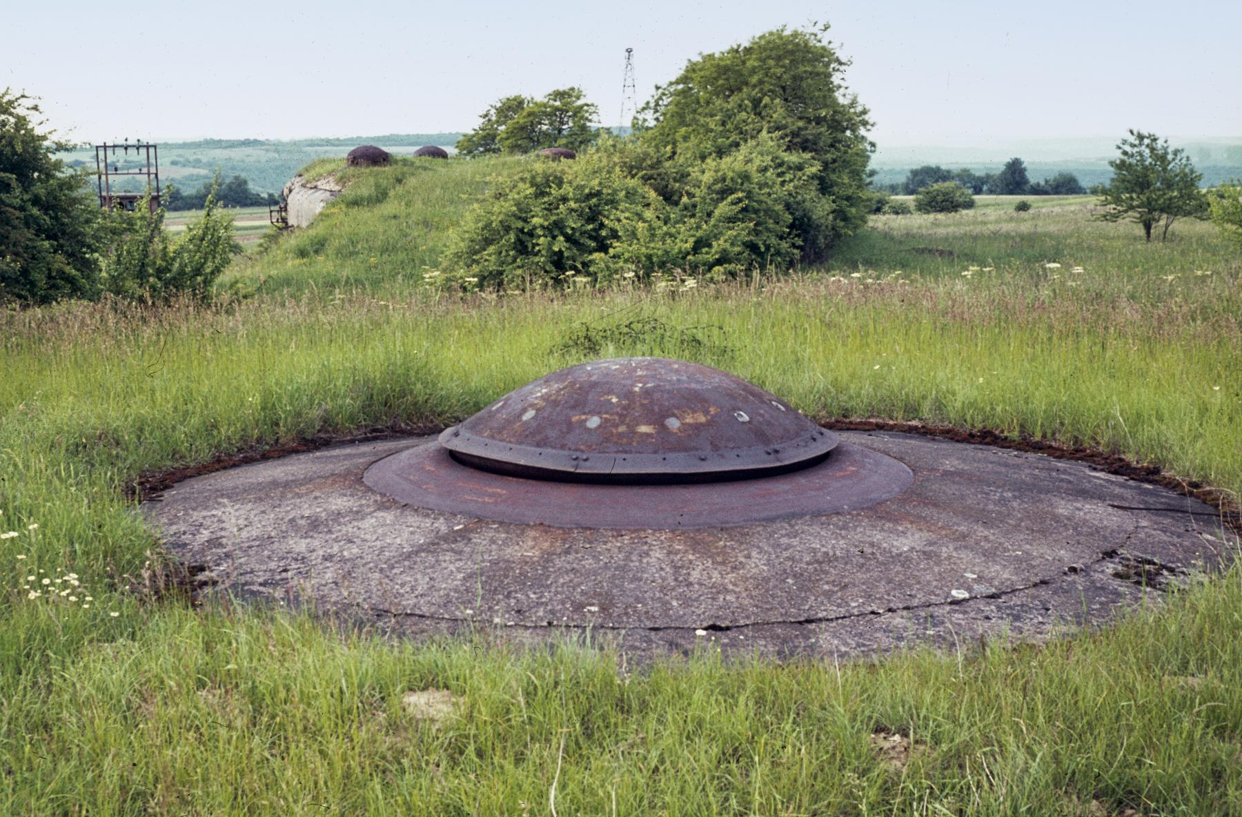 Ligne Maginot - MOTTENBERG - A33 - (Ouvrage d'infanterie) - Bloc 3
Tourelle des mitrailleuses - MANSUY Michel