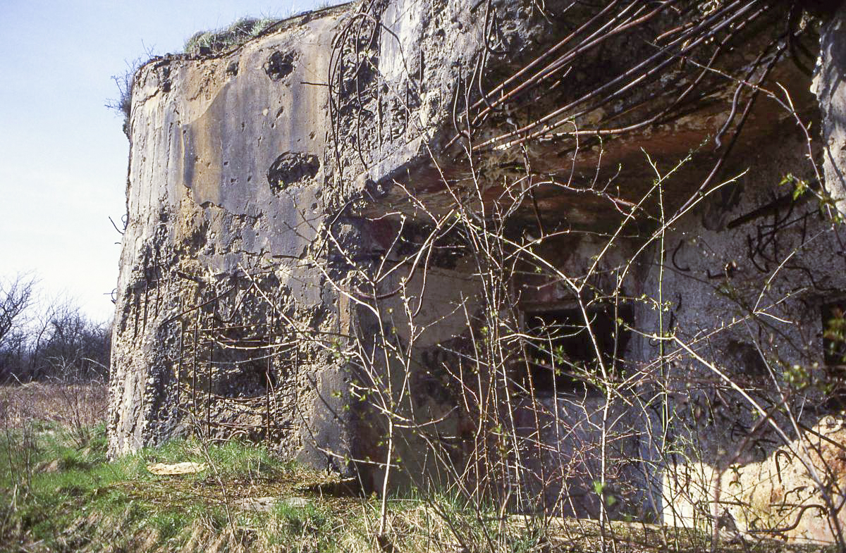 Ligne Maginot - MOTTENBERG SUD - C69 - (Casemate d'infanterie - double) - La casemate côté sud