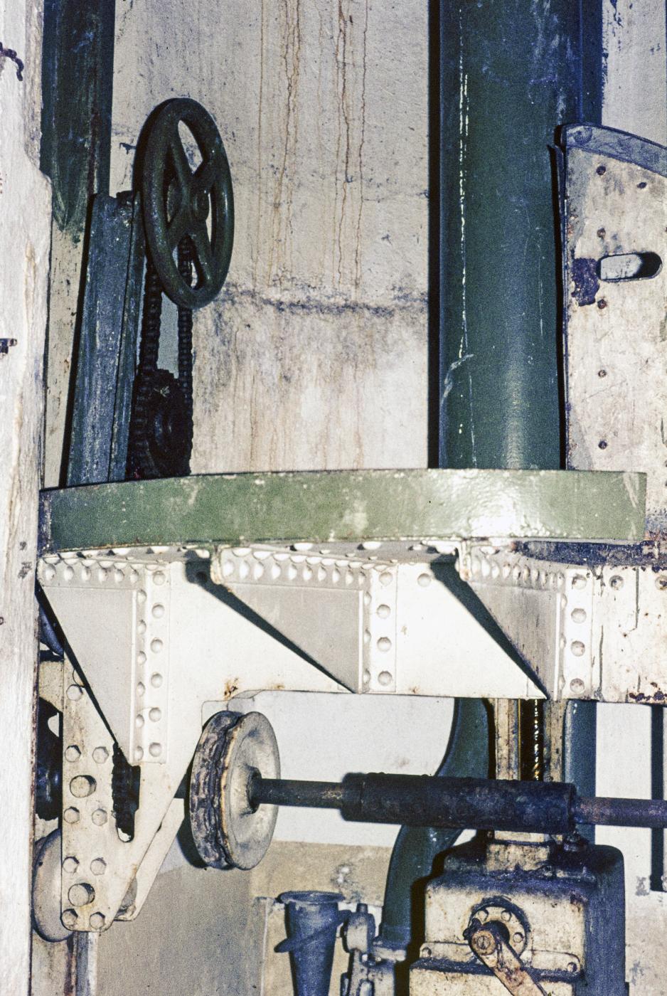 Ligne Maginot - MOTTENBERG SUD - C69 - (Casemate d'infanterie - double) - Cloche de mitrailleuses - MANSUY Michel