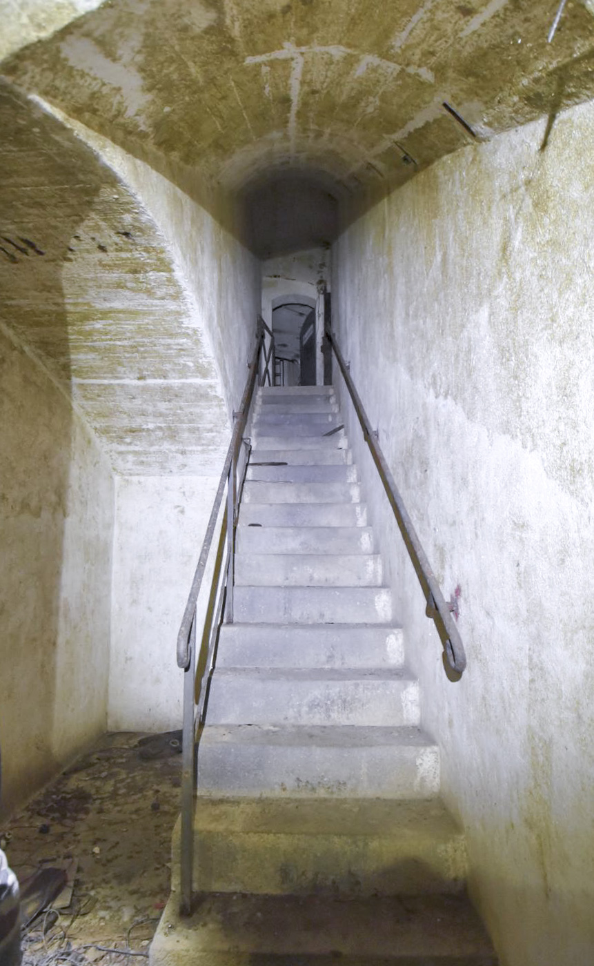 Ligne Maginot - FORT JEANNE D'ARC (3° ARMEE) - (PC de Région Fortifiée) - Observatoire fixe relié à la caserne 6 - Ludovic KNAPP