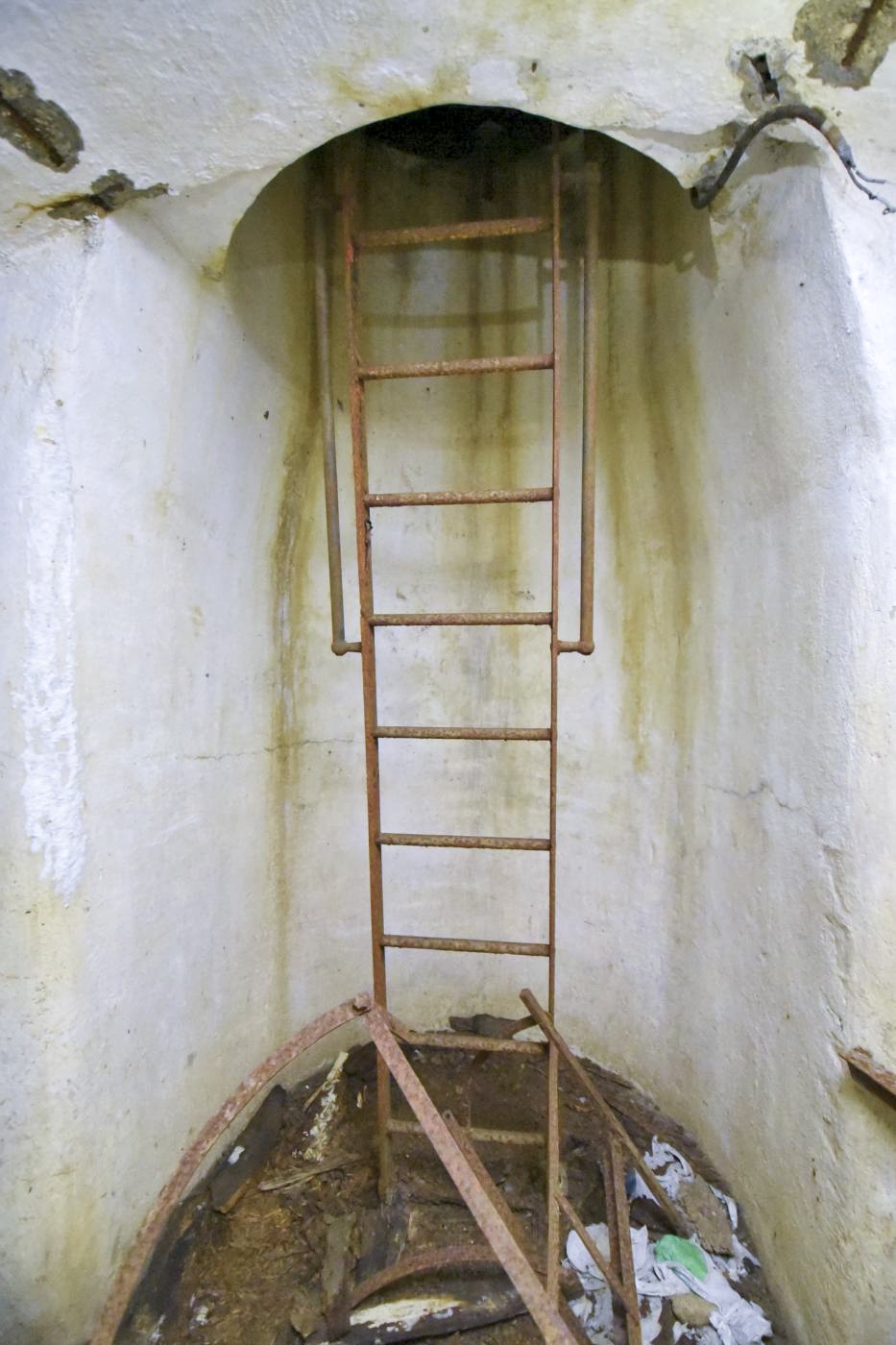 Ligne Maginot - FORT JEANNE D'ARC (3° ARMEE) - (PC de Région Fortifiée) - Observatoire fixe relié à la caserne 6 - Ludovic KNAPP