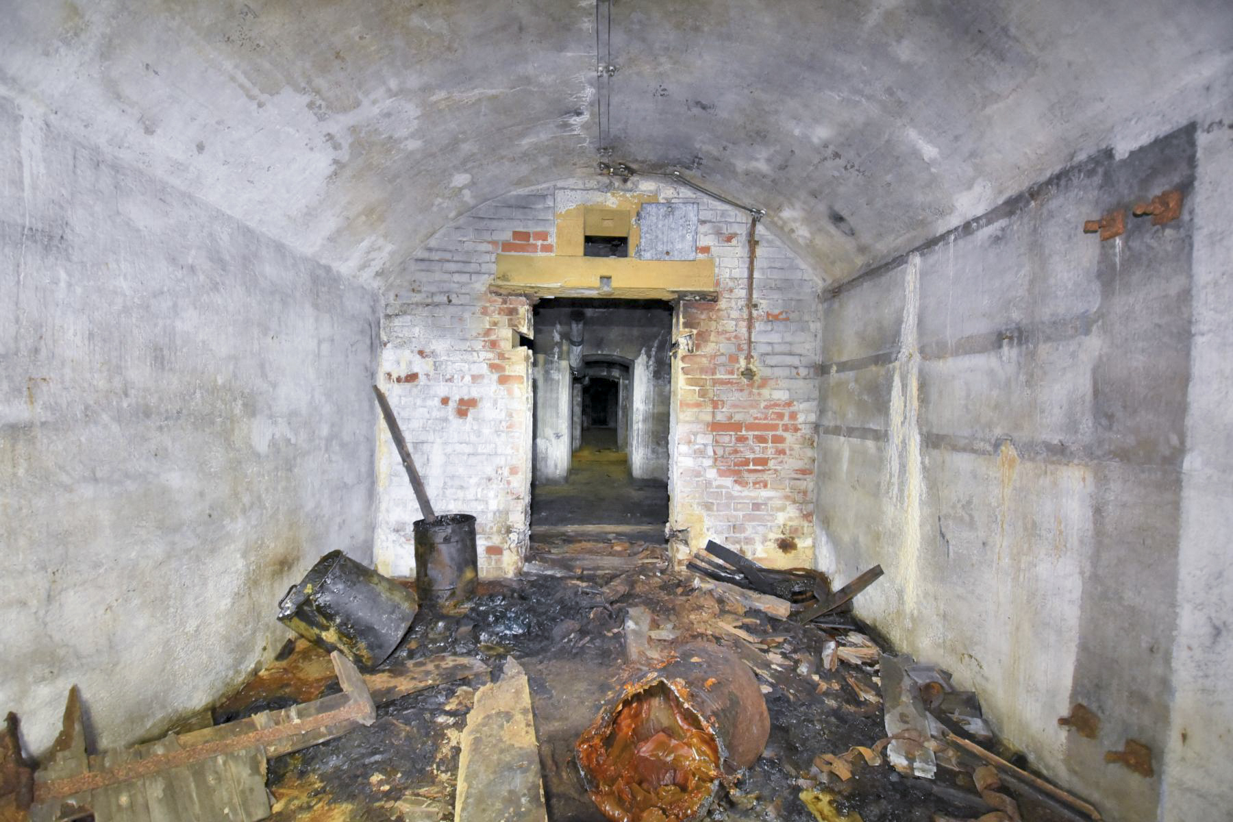 Ligne Maginot - FORT JEANNE D'ARC (3° ARMEE) - (PC de Région Fortifiée) - Batterie droite pour obusiers de 15 cm - Ludovic KNAPP