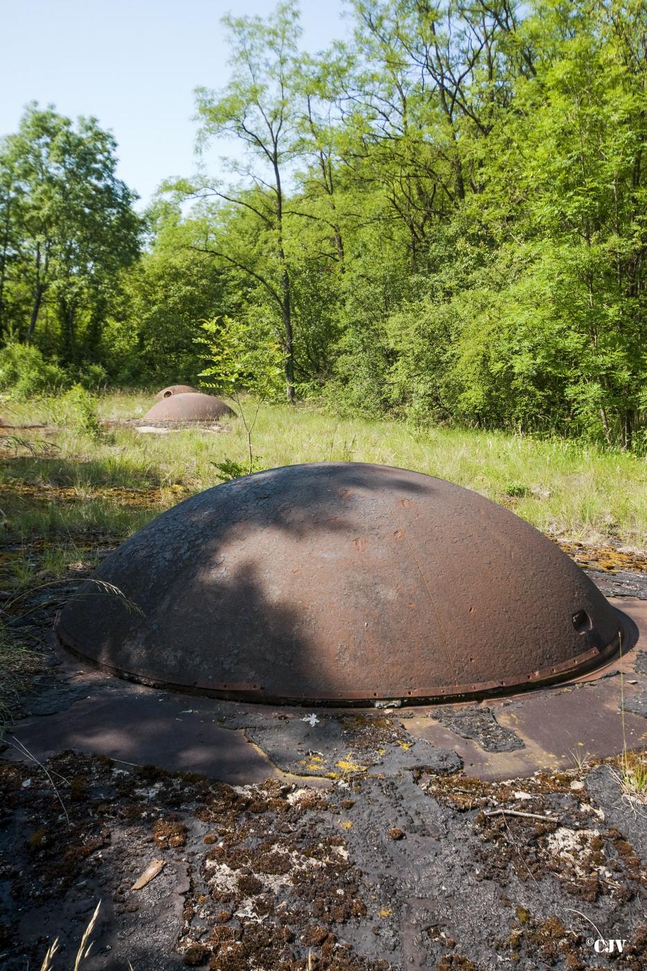 Ligne Maginot - FORT JEANNE D'ARC (3° ARMEE) - (PC de Région Fortifiée) - Batterie gauche pour obusiers de 15 cm - Lia VERMEULEN