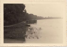 Ligne Maginot - PONT DE SELTZ - (Casemate d'infanterie - Double) - La casemate sous les eaux
Noter les panneaux de crue