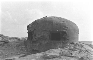 Ligne Maginot - OBERROEDERN NORD - (Casemate d'infanterie - Double) - Photo prise après les combats
La cloche GFM