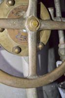 Ligne Maginot - BOIS DE CATTENOM - X14 - (Abri) - Adoucisseur d'eau Zerhyd
La marque Zerhyd n'est apparente que derrière le volant de commande.