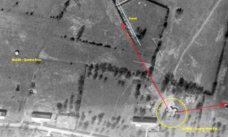 Ligne Maginot - A39BIS - LA FOLIE NORD - (Blockhaus lourd type STG / STG-FCR - Double) - Noter l'angle très fermé des deux chambres de tir, et l'ombre portée importante, signe d'un avancement notable de la construction.