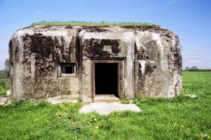 Ligne Maginot - B775 - BOIS DES AUVENELLES - (Blockhaus pour canon) - 