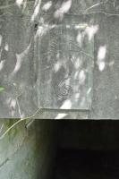 Ligne Maginot - BOIS DE DESSENHEIM SUD-OUEST 6 - (PC) - Cartouche sur l'entrée de la salle sud