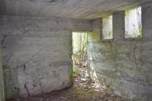 Ligne Maginot - BOIS DE DESSENHEIM SUD-OUEST 6 - (PC) - Salle sud vue vers l'entrée 