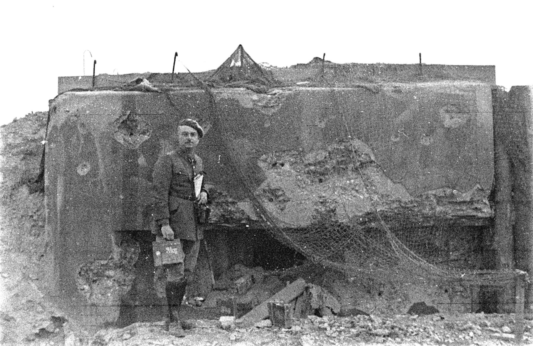 Ligne Maginot - KERNEIS - (Blockhaus pour arme infanterie) - Le blockhaus aprés les combats - Albert HAAS