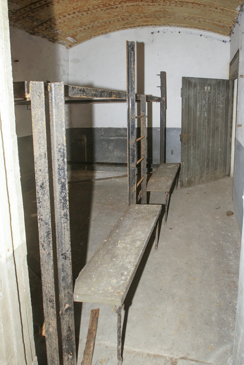 Ligne Maginot - KOENIGSBRUCK - (Abri) - Chambrée - duomaxw
