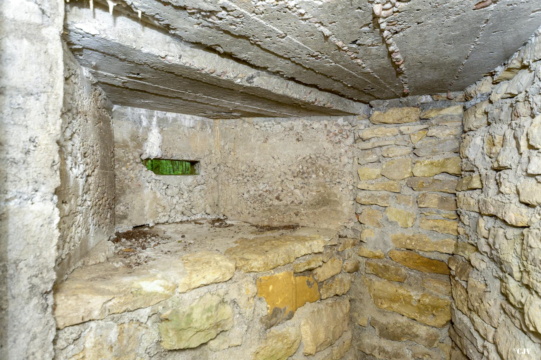Ligne Maginot - BOIS DE TETING NORD - (Blockhaus pour canon) - La caponnière - Lia VERMEULEN