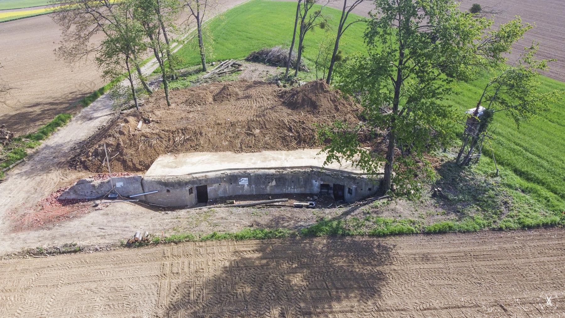 Ligne Maginot - REIMERSWILLER - (PC) - Vue générale de l'abri PC totalement dégagé en 2022 - Vincent et Michiel Vermeulen