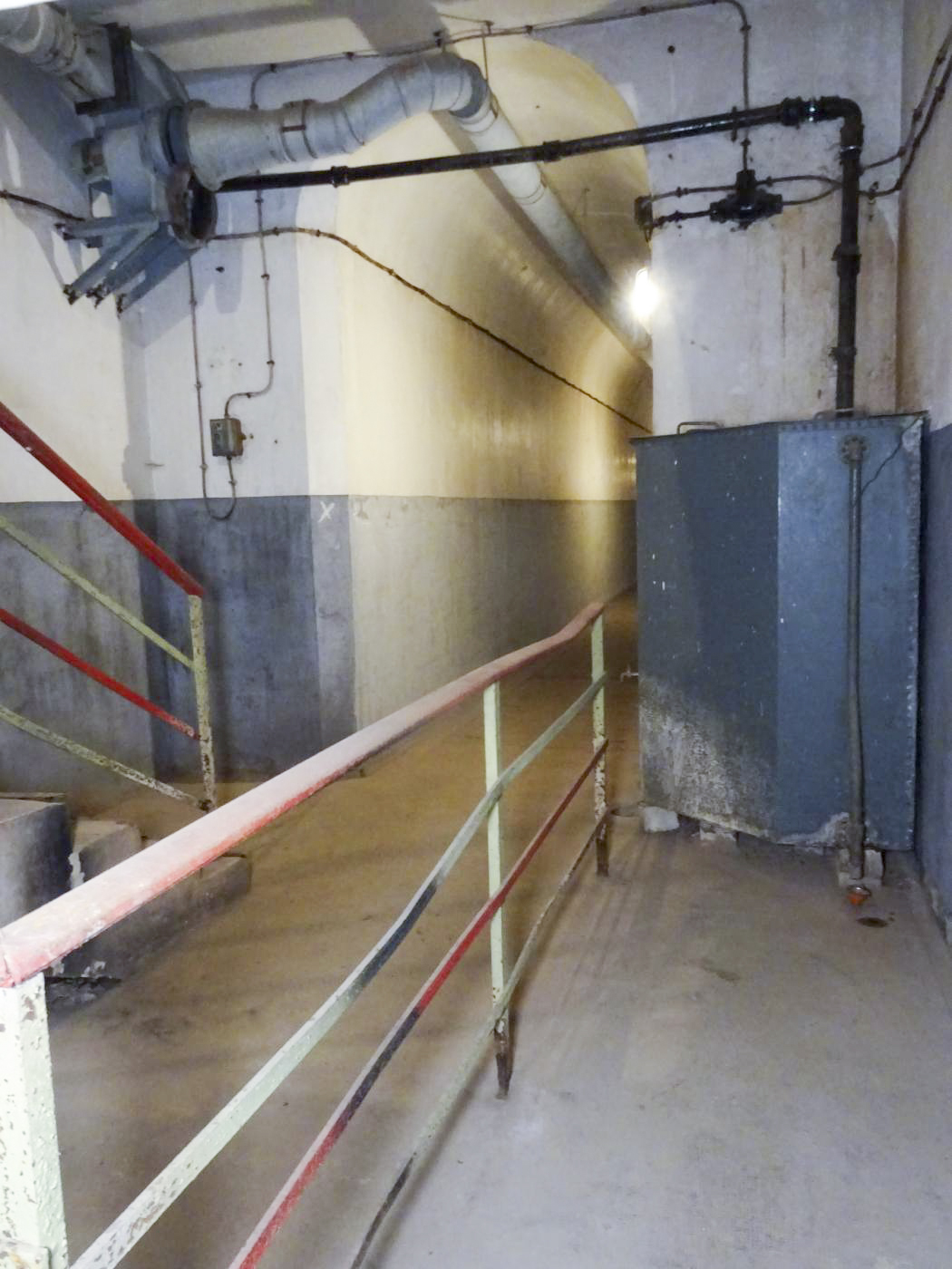 Ligne Maginot - KINDELBERG (QUARTIER CAMP - III/37° RIF) - (Abri) - Entrée Ouest
Puits d'accès - ammagsdr