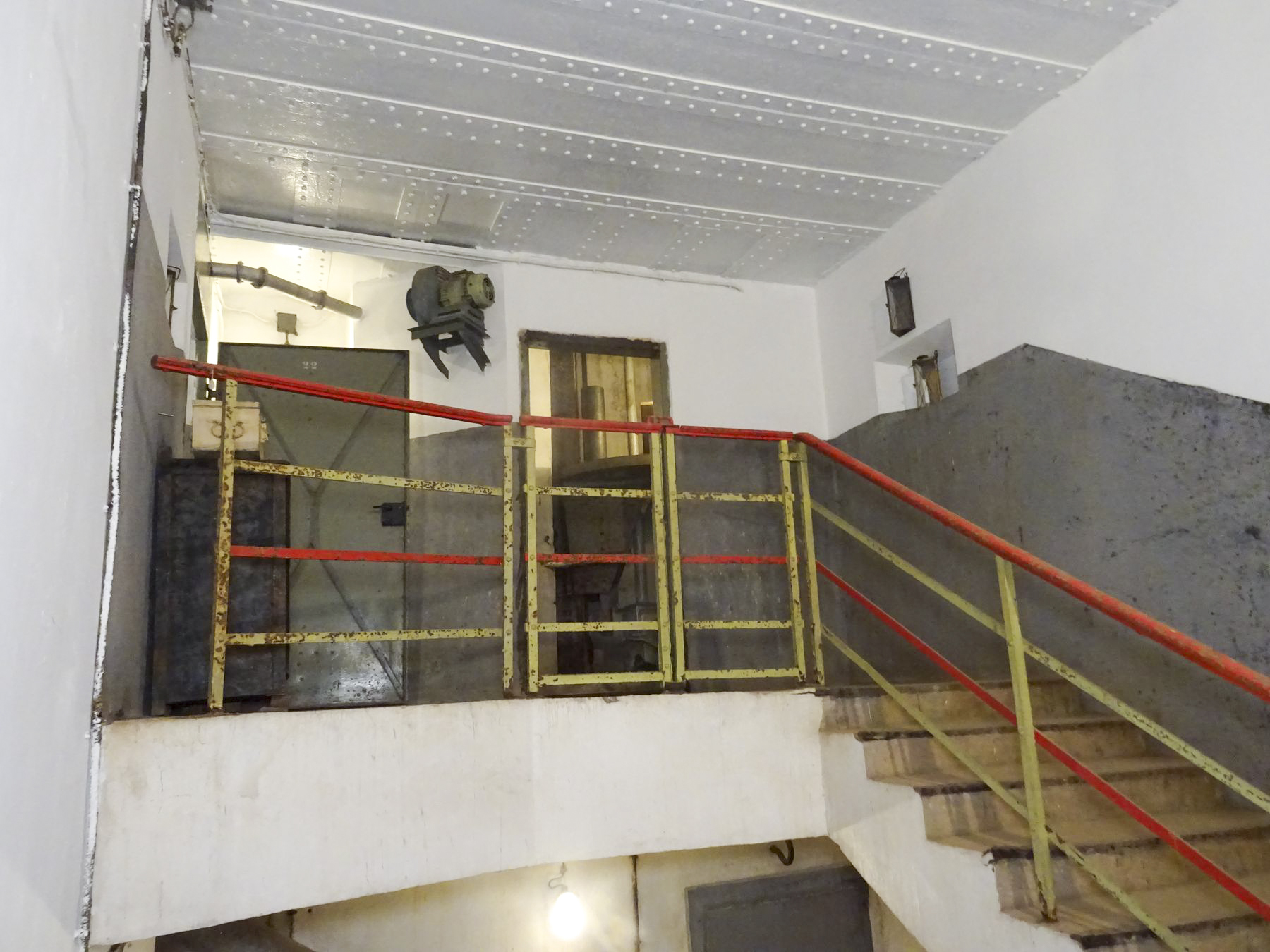 Ligne Maginot - KINDELBERG (QUARTIER CAMP - III/37° RIF) - (Abri) - Entrée Ouest
Puits d'accès - ammagsdr