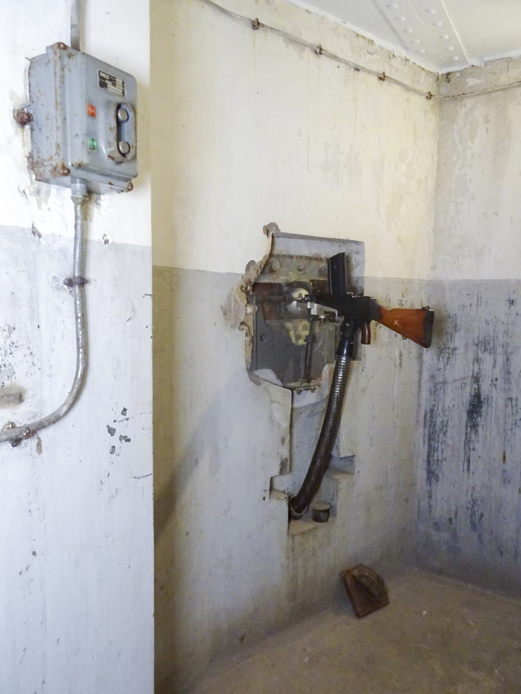 Ligne Maginot - KINDELBERG (QUARTIER CAMP - III/37° RIF) - (Abri) - Entrée Ouest
Chambre de tir - ammagsdr