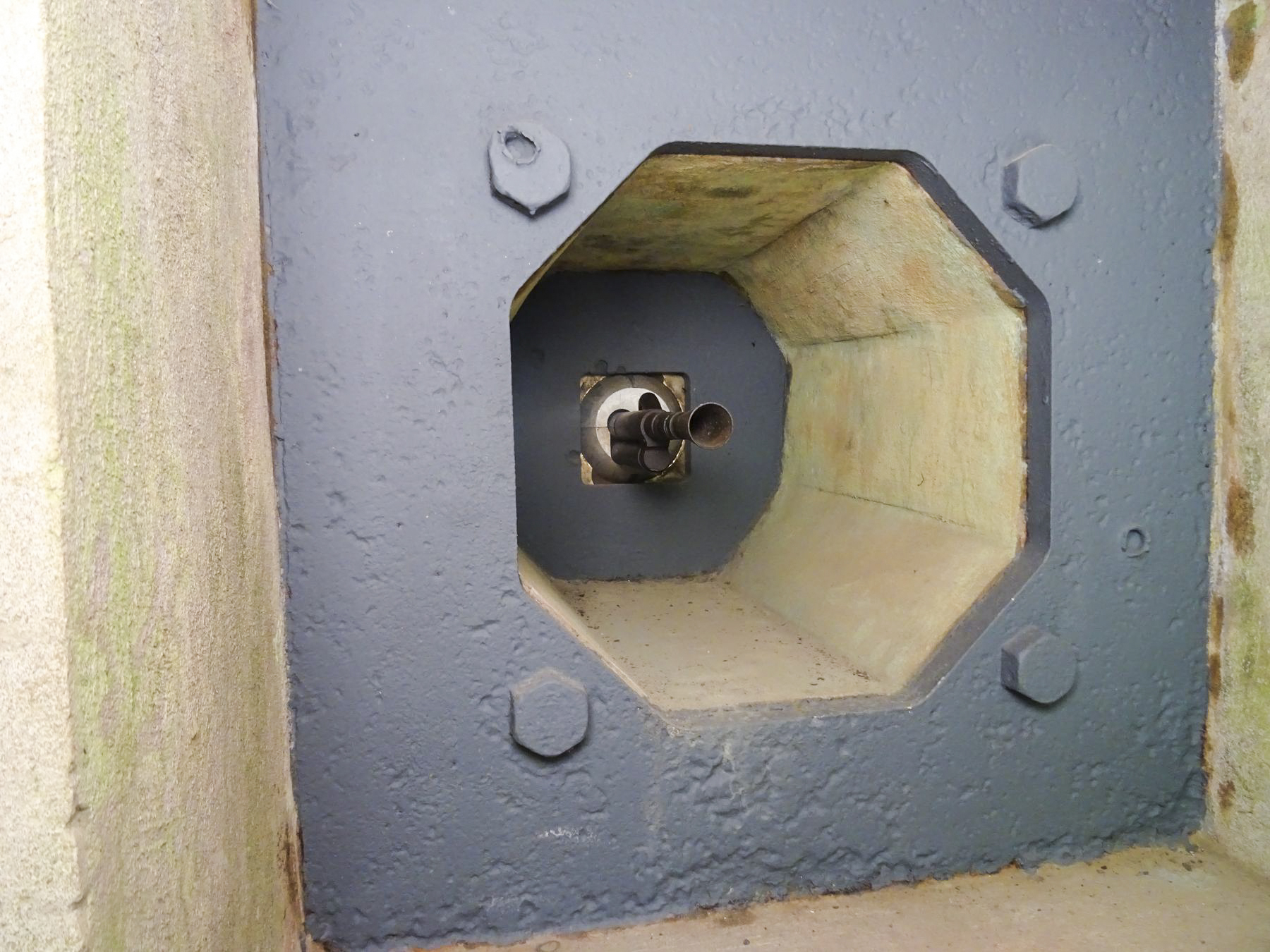 Ligne Maginot - KINDELBERG (QUARTIER CAMP - III/37° RIF) - (Abri) - Entrée Ouest
Créneau FM - ammagsdr