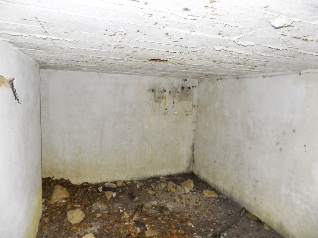 Ligne Maginot - LA VIGNETTE (1°BON 136°RIF) - (PC de Quartier) - Salle ouest - R Tucker