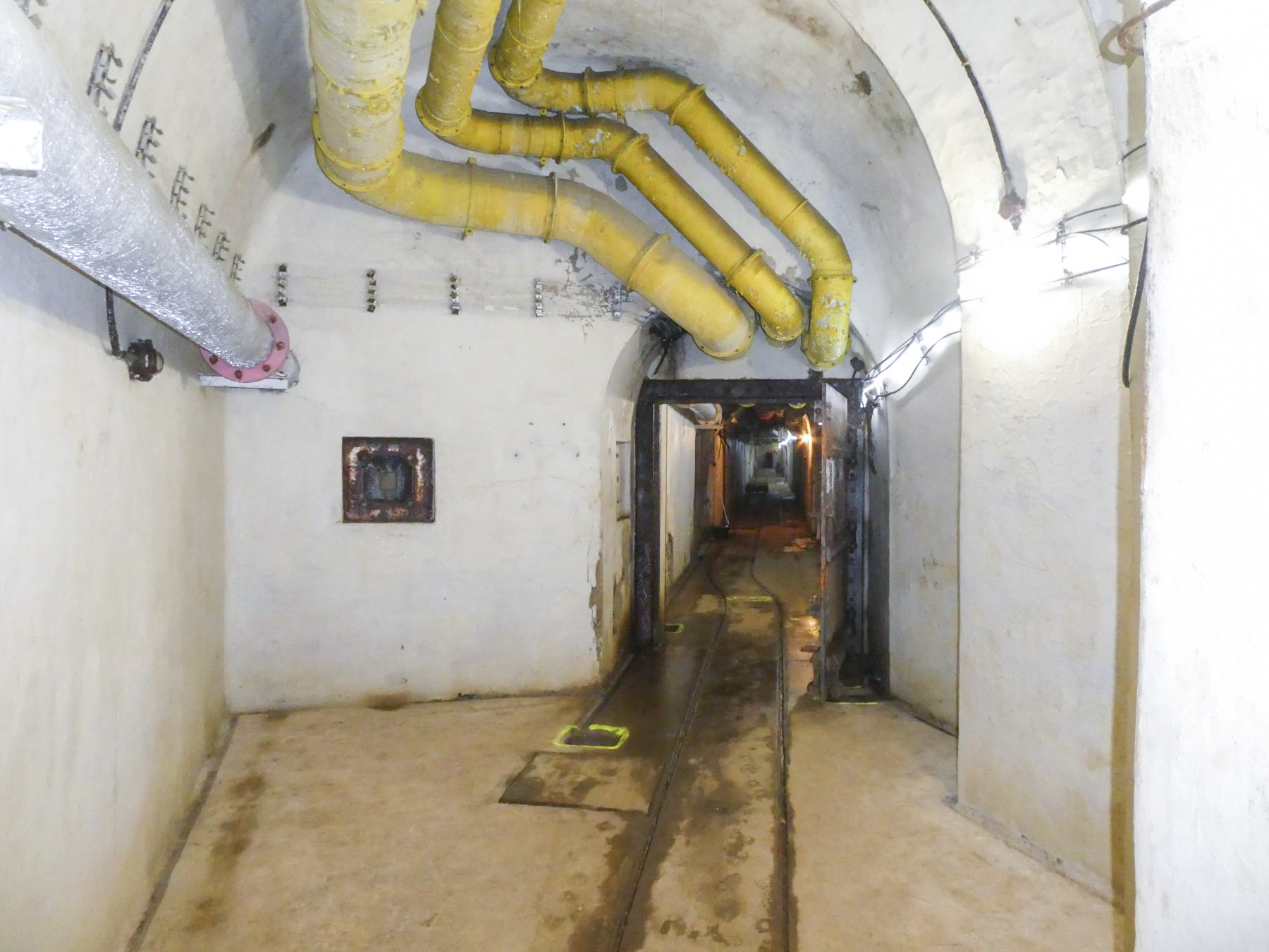 Ligne Maginot - GORDOLON (GN) - (Ouvrage d'artillerie) - Casernement
Blockhaus de défense intérieure - ELLENA Daniel - CUNY Philippe