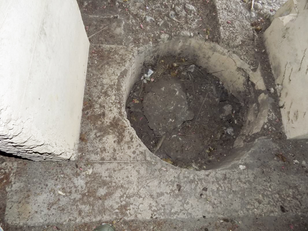 Ligne Maginot - A54 - CROIX BLONDEAU - (Blockhaus pour canon) - Accès au sous-sol ou puisard d'évacuation des eaux ? - R Tucker